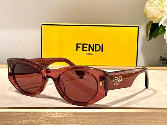 2024 FENDI Roma FE40125 Sunglasses shape Women's