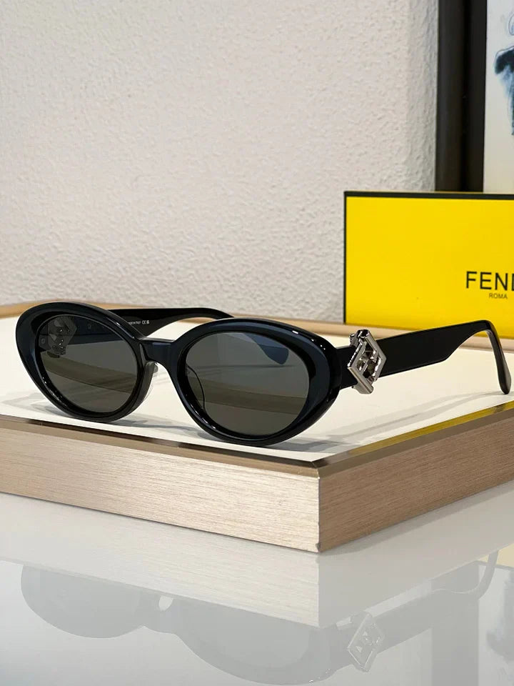 FENDI FF Logo Fendi Diamond Black Acetate Oval Sunglasse