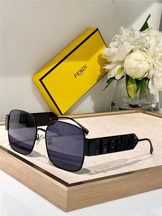 2024 FENDI Roma FE40119 Sunglasses shape Women's