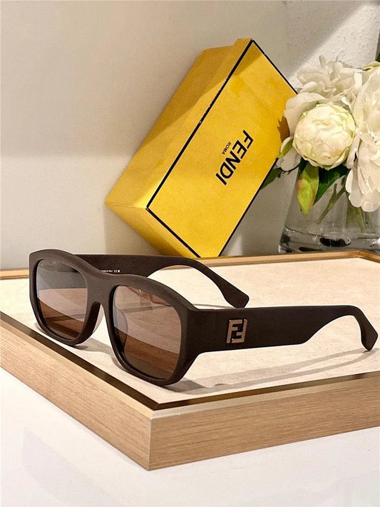 Fendi FE40117 Sunglasses Women's