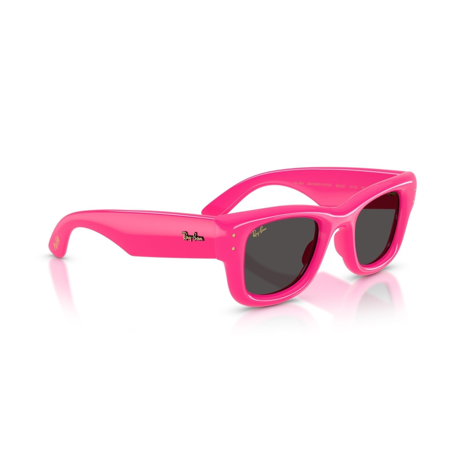 Ray-Ban RB 4940 Wayfarer Puffer 683287 Fucsia | Occhiale Da Sole Unisex
